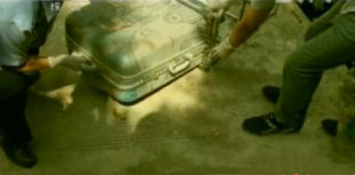 魅力导师 深圳龙岗杀人犯黄飞山:债台高筑的赌徒,将女子分尸并用水泥浇筑