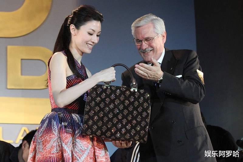 许晋亨|“斗不过”死去的公公，李嘉欣恨铁不成钢又如何？许晋亨醉翁之意不在酒！