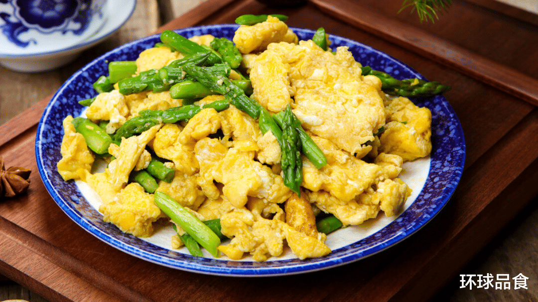 芦笋|秋天，少吃猪肉也要多吃它，每天炒一盘，刮油排毒，肠道通畅了