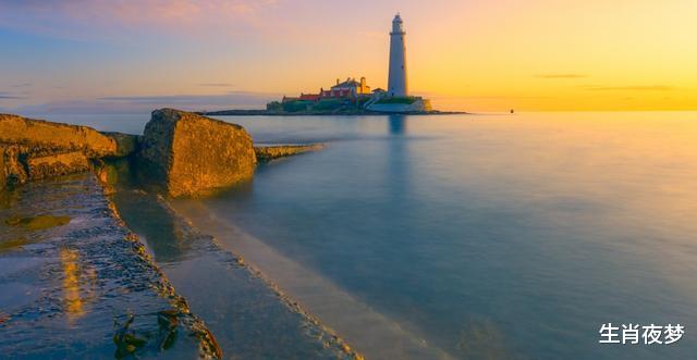 #生肖#6月起，怦然心动，湖边邂逅旧情人，3生肖转角遇到爱，再次牵手