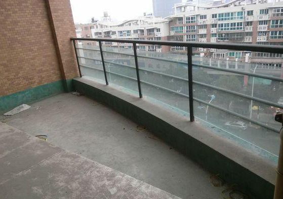 「」等我买第二套房，阳台绝对不放洗衣机，也学别人这样做，太有才了