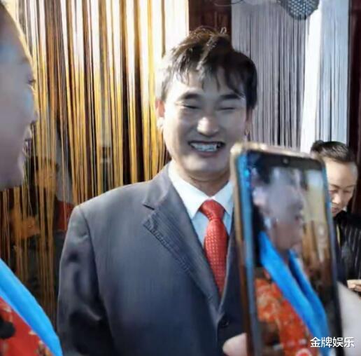 朱之文|大衣哥朱之文的儿子举行婚礼!新娘叫陈亚楠,长相神似赵丽颖
