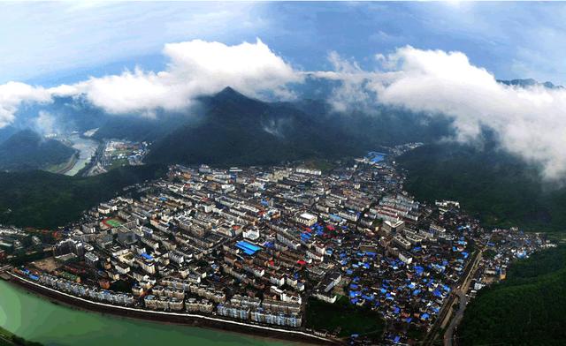 『4a级景区』拥有7家4A级景区，被称“为中国最美之乡”，却少有人知