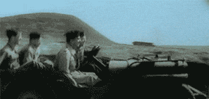 |“我被鱼钩穿了，还有得救吗？”现在钓鱼的饲料成本真不小啊.哈哈