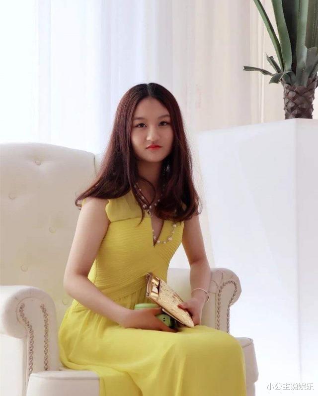 春晚|4岁出道6岁上春晚，曾被吐槽长残，如今19岁美得认不出