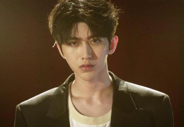 许魏洲▲4年逼退两位顶流,2020又来一次,娱乐圈洗牌往事件