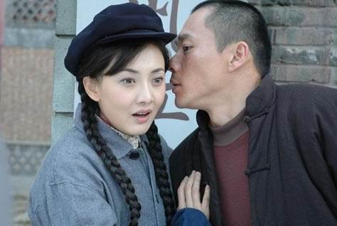 牛莉|8登春晚的牛莉，为何当红时却回归家庭，看看老公是谁你就知道了