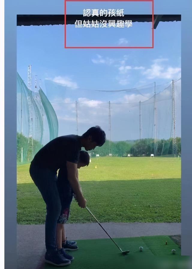 陈乔恩|陈乔恩扮精灵携男友过万圣节，艾伦戴面具帅气出镜，共看音乐会有情调