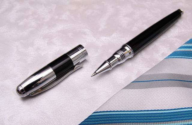 中小学▲小学生“家长签字”走红,老师看后四处传阅:第一次碰到这种签字