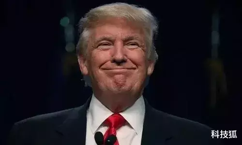 芯片|华为Mate40 Pro全网首碎，还好不是屏幕