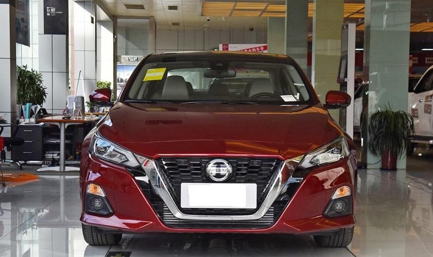 日产天籁|听了家人的建议，花20万提辆日产天籁，车主：我只想说句良心话！