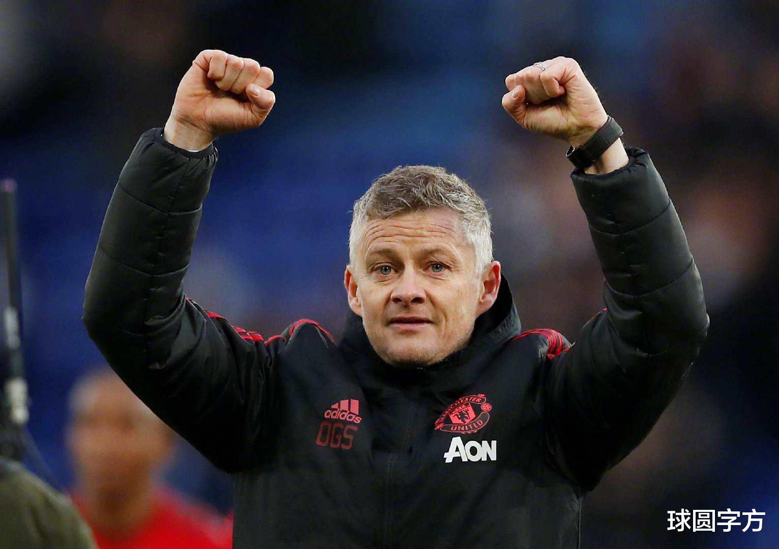 「曼联」四队争抢还不卖?曝曼联或续约“废柴”一年,索圣打算启动双核