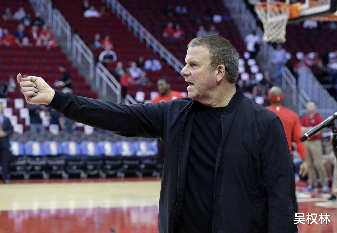 「」捐款150万!22亿抛售球队后,躲过2次劫难,最抠门老板这次不抠了