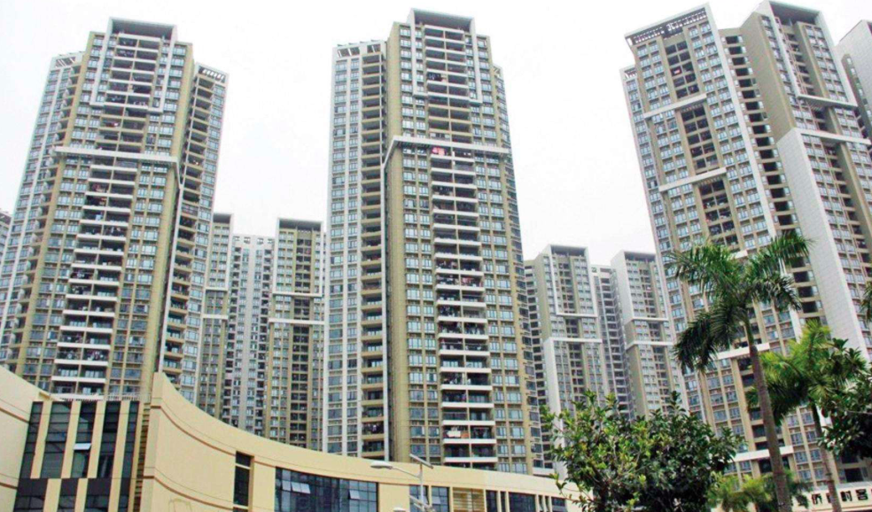 如果楼市崩盘，房价大幅度下跌，欠银行的贷款还要还吗？