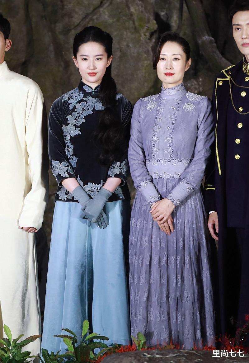 「刘敏涛」刘亦菲不能再胖了!穿民国装显得太壮实,被一旁刘敏涛给比下去了