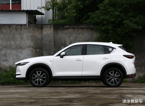 cx5|马自达cx5横空出世，实力战胜本田crv，霸气难挡，成消费者新宠！