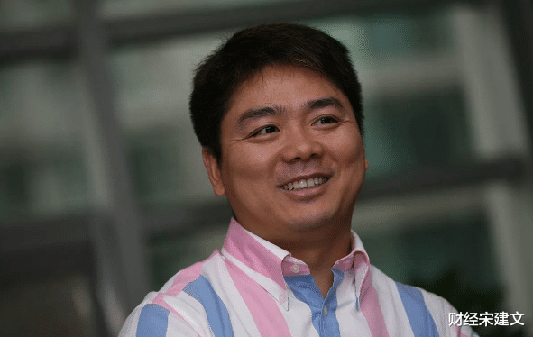 美团|在法国滑雪的张磊，接到刘强东7通电话，马上回国搞定了大买卖