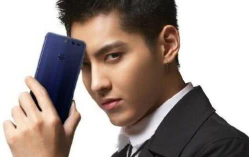 「吴亦凡」华为解约吴亦凡,却选择毁过容的他做代言人,任正非这样评价