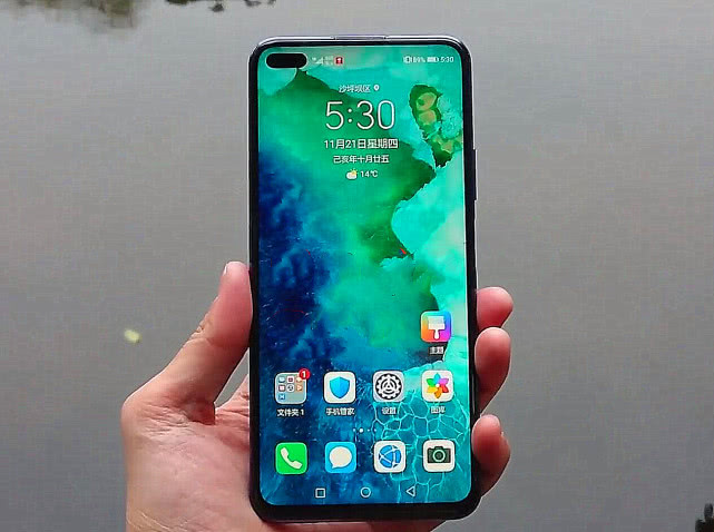 华为荣耀■止不住了？荣耀V30 Pro价格再次刷新，或许对手正在快速减少！