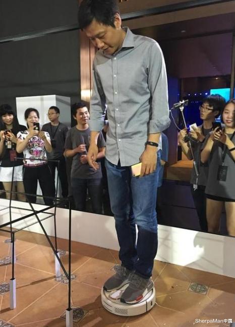 小米科技|中国人真有钱!1799的小米看不上,4299“杂牌”抢着买