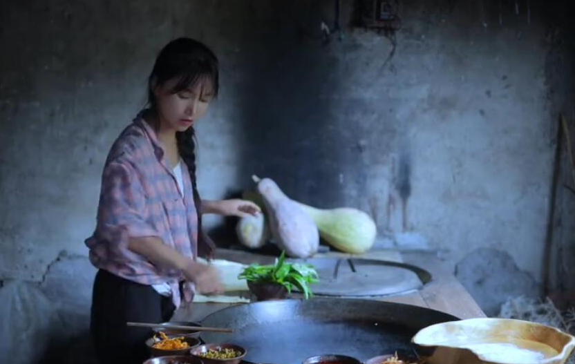「李子柒」李子柒螺蛳粉致人拉肚子，看清她用的“配料”后，网友：忍不了！