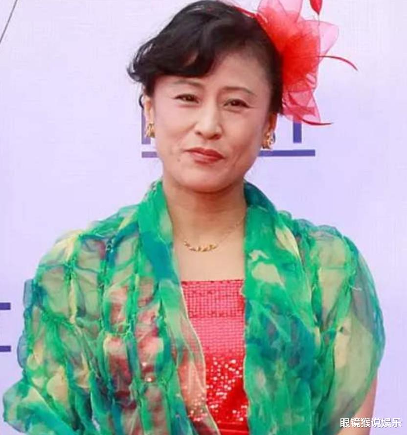 郑浩南|郑浩南直播前妻曝光，曾是亚洲知名女打星，57岁至今单身