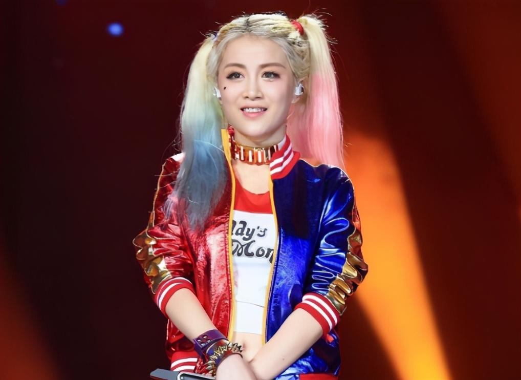 李嘉格|参加中国好声音被淘汰，转身嫁给爱奇艺副总裁，30岁成人生赢家