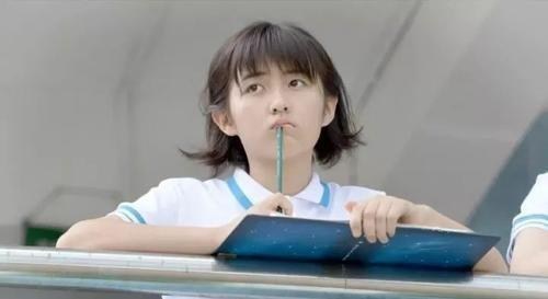 童星|为什么童星经常拍戏，高考却还能考高分？麻烦你们看张子枫就懂了