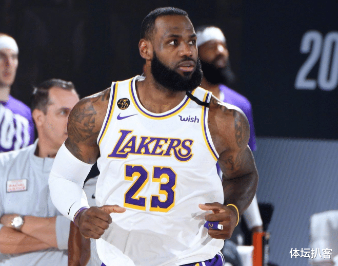 湖人队|从领先6分到落后18分！湖人险些崩盘，被22岁新星打爆，创尴尬纪录