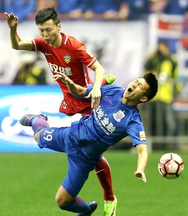 徐骏敏■申鑫10号核心找到新东家,曾是申花最强U23,当年差一点加盟恒大