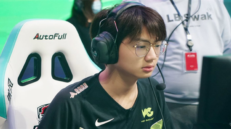 小乐言|被罚十万！继“忘恩负义”事件后，小乐言再出事故，不仅停播还被罚巨款