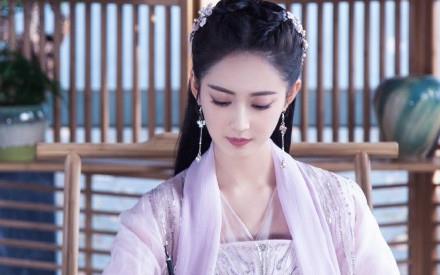 王姬：《镜双城》溜了大半个娱乐圈才定了李易峰陈钰琪，其实也不过如此