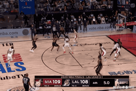 勒布朗·詹姆斯|40+13+7还不行！榜眼抨击詹姆斯的选择 老詹全力维护格林和大莫