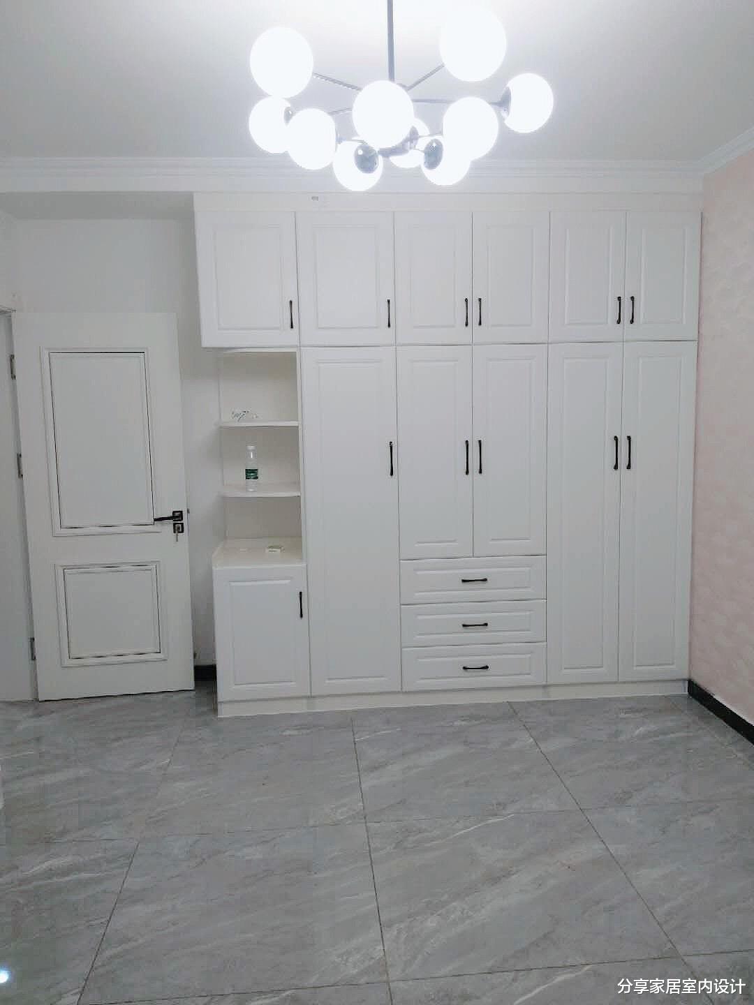 |历时半年终于完工，保洁做完晾着通风中，全白色的柜子很漂亮！