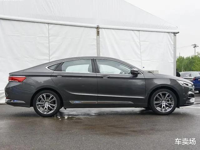 吉利博瑞|全新吉利博瑞曝光，网友称“2.0T没来，外观还更丑了”