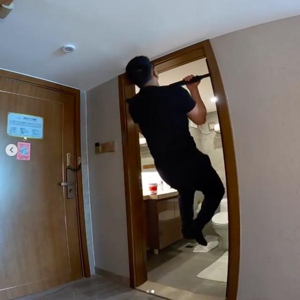 江疏影|古惑仔男星孤独过50大寿！郑伊健陈小春零互动，前妻也没送祝福