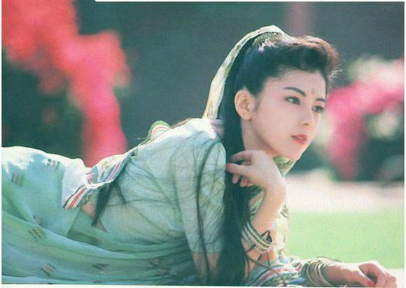 【中森明菜】日本昭和时代影视剧里我见犹怜的美人，这才叫惊艳了时光