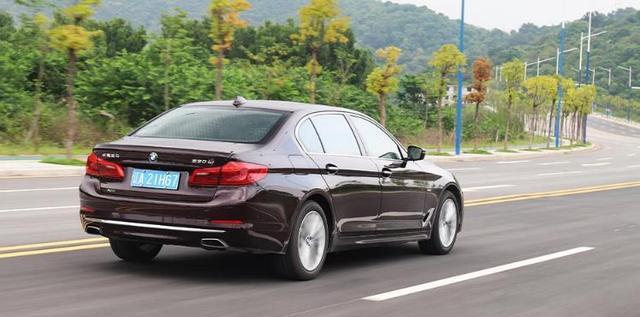 「丰田凯美瑞」开了2年凯美瑞,换了辆宝马525Li,车主:我只想说一句心里话!