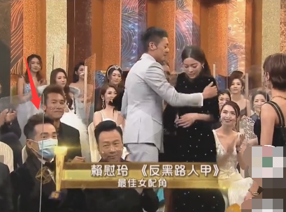 TVB頒獎禮藝人戴透明口罩，陳豪唯一戴醫用口罩，為妻兒做足防疫-圖9