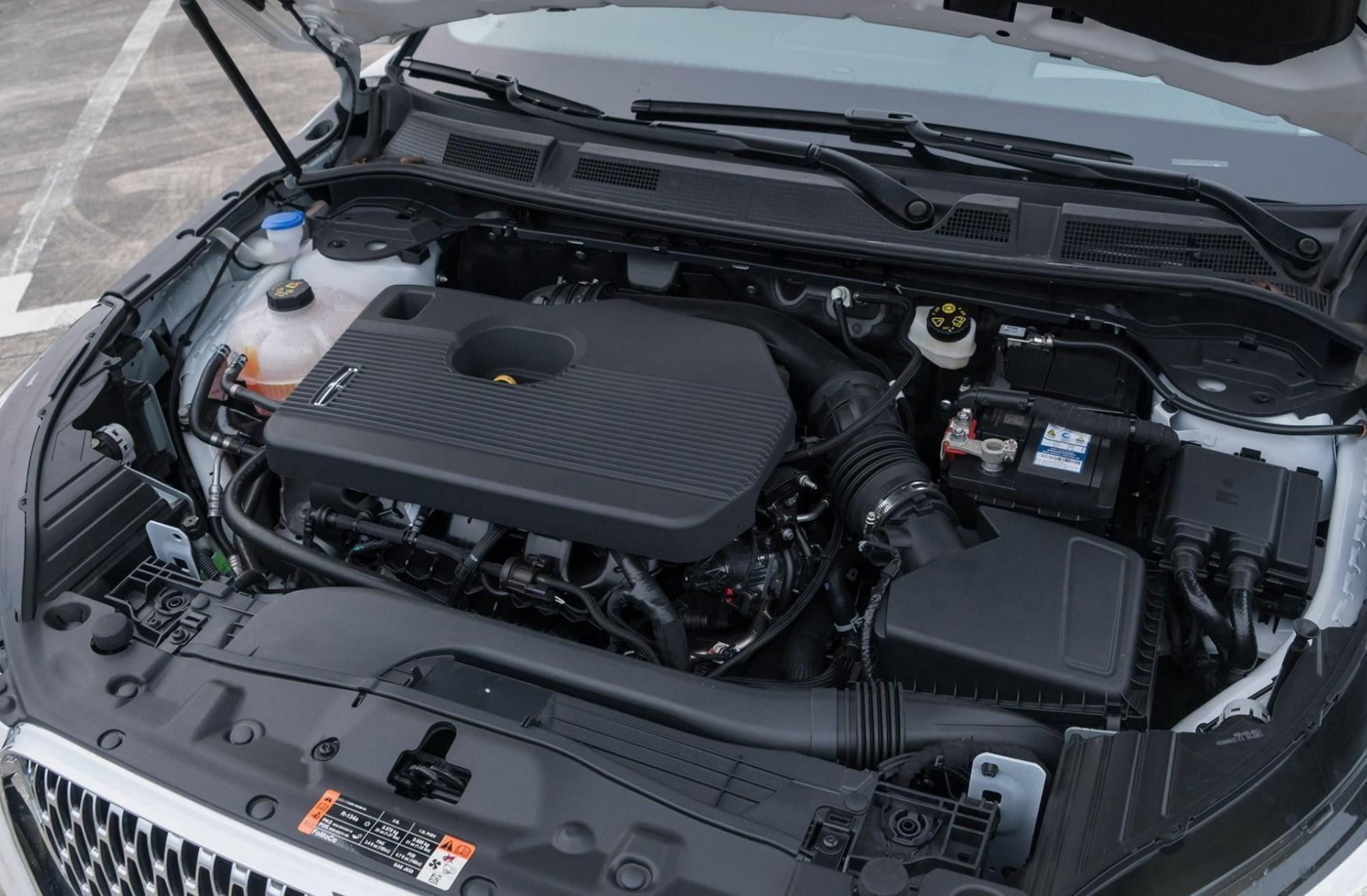 SUV|手握25万也能买豪华SUV，豪华内饰+按摩座椅，245匹马力油耗7.5L