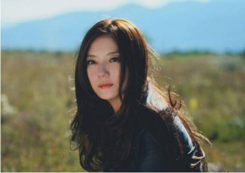 赵薇|赵薇当年终于坦承《还珠格格》隐藏了20多年的真相：为何她不肯帮周杰