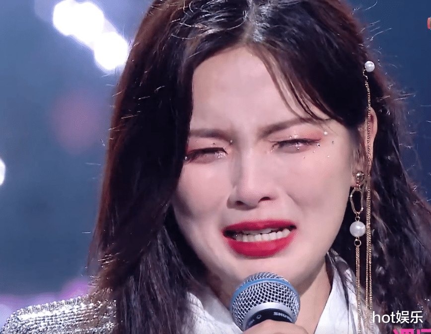 杨超越|火箭少女解散，Sunnee签环球，小七做回小公主，杨超越前途无量