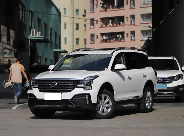 传祺GS8@19万什么车好?红旗HS5还是传祺GS8?读完你就懂了