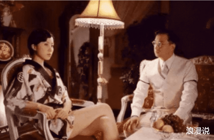 「黄磊」17岁就被“老狐狸”黄磊得手，20年前力压刘亦菲，难怪黄磊沉不住气