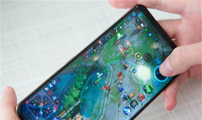 vivo▲Vivo的“高价低配”手机，明明配置很烂，为何玩游戏却很流畅？