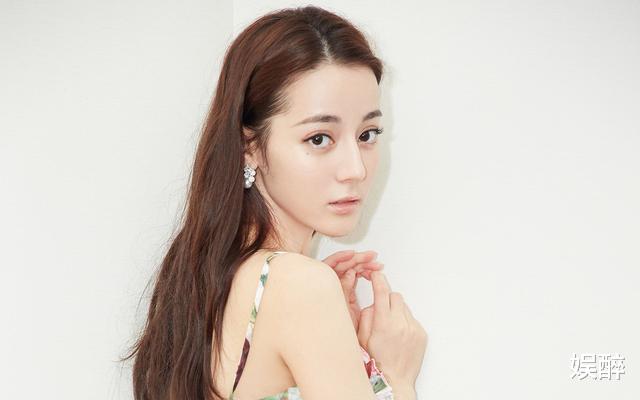 迪丽热巴|开撕了？热巴“忘恩负义”？杨幂“刻意打压”？迪丽热巴对决杨幂谁会赢？