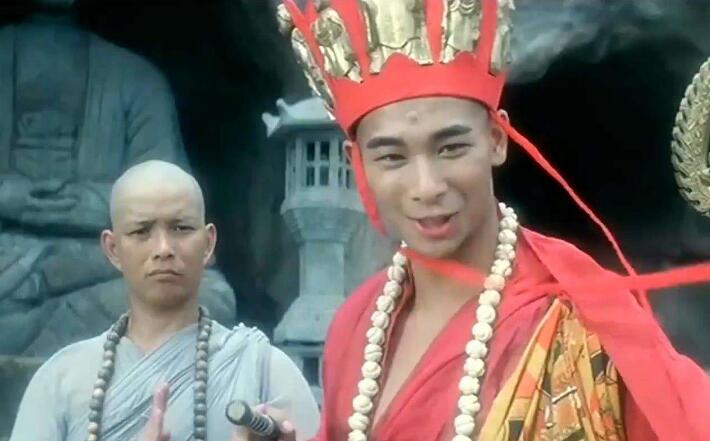 赵文卓@赵文卓当导演啦 拍摄周期35天能像吴京凭《战狼》一样一战成名吗