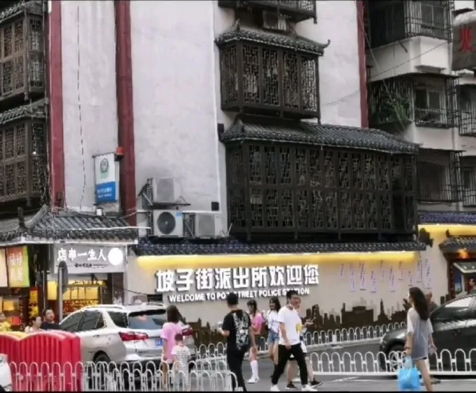 牛肉面|“点了份牛肉面,结果实物和图片不符,以后再也不会来了...”