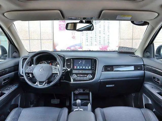 广汽集团|顿挫异响还生锈？广汽三菱欧蓝德这是要预定最惨日系SUV的节奏！