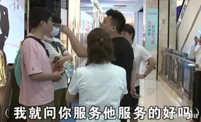 芝华士|被家具店多次“放鸽子”，顾客上门讨说法，工作人员：能不能闭嘴
